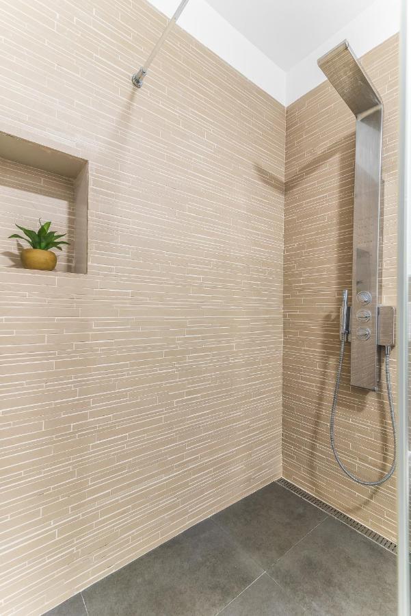 Home2Book Stylish Front Line Las Canteras Beach Лас-Пальмас-де-Гран-Канария Экстерьер фото